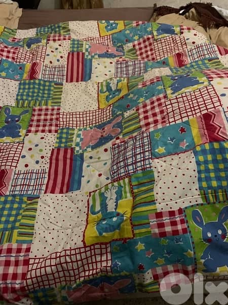 كوفرلي عدد ٣ لغرفة اطفال بحاله جيده جدا 0