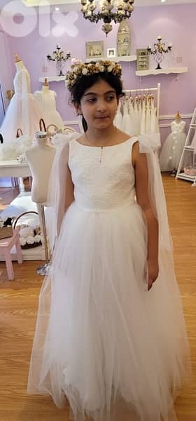 First communion or fille d’honneur 1