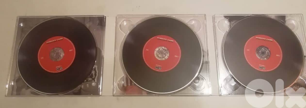 Johnny Cash best of 3cds set  as new 1
