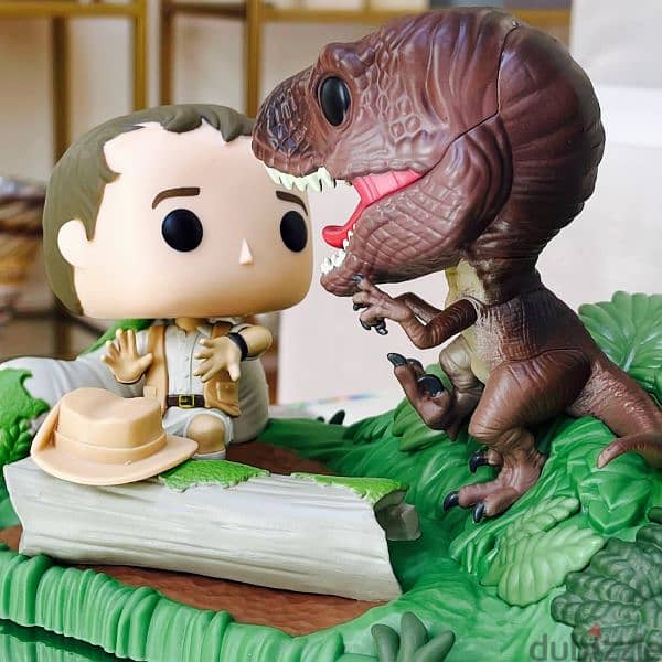 POP (Moment) Jurassic Park  Muldoon Raptor Hunt 1204 Original Funko 1