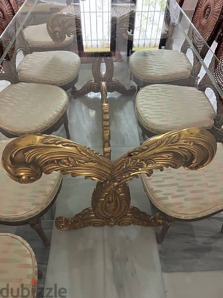 full Classic dining room exellent condition 4