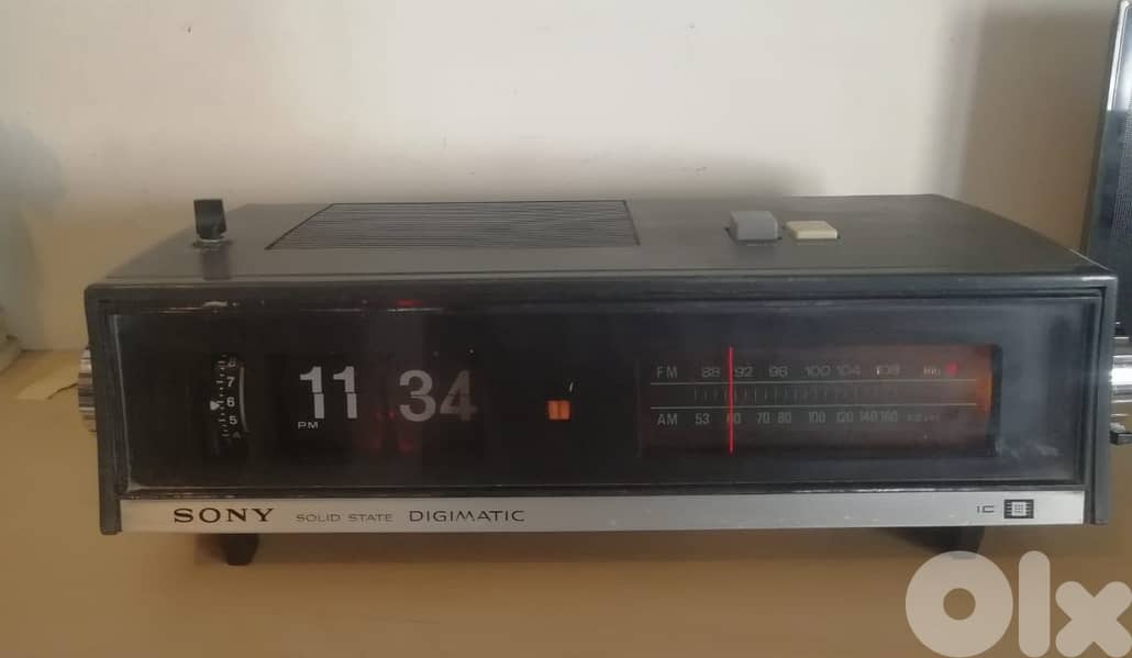 Vintage  1973 Sony Solid State  Digimatic Japan Flip Clock tuner Alarm 0