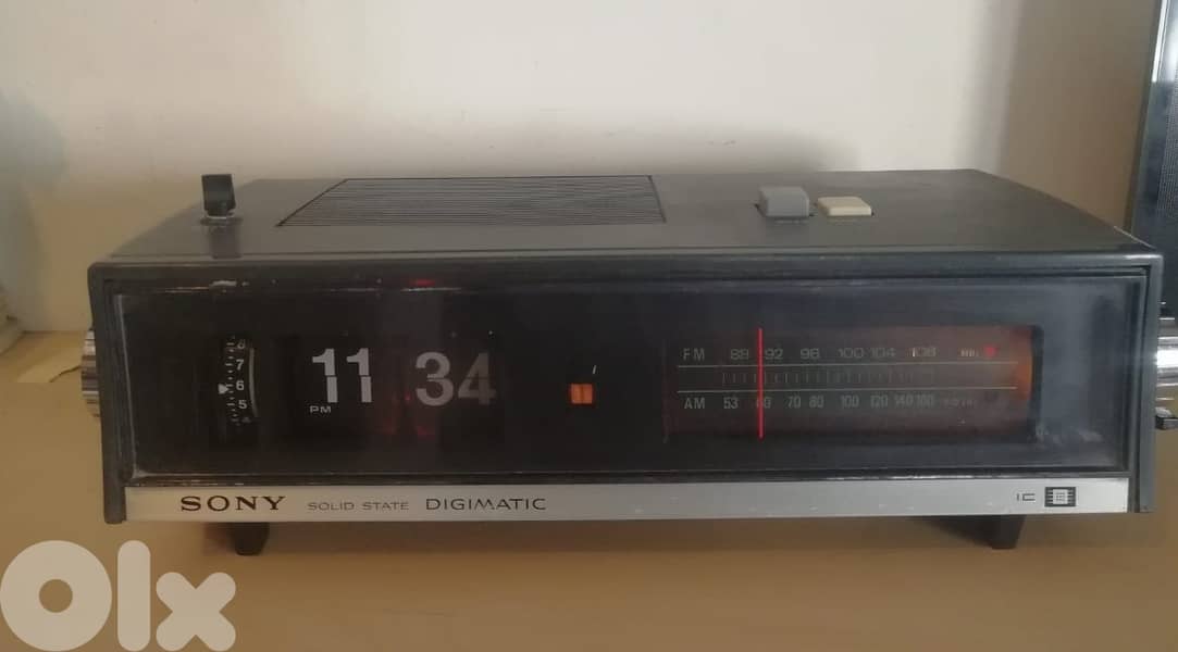 Vintage  1973 Sony Solid State  Digimatic Japan Flip Clock tuner Alarm 3