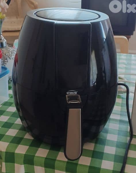Generaltec digital Air Fryer 1