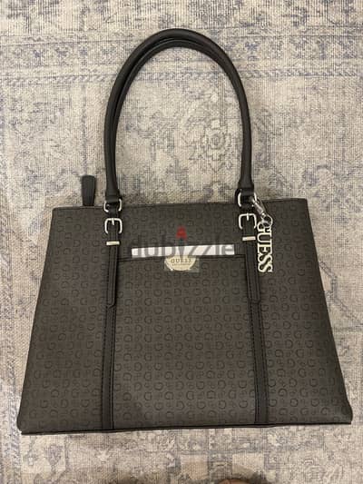 New Guess bag 100$