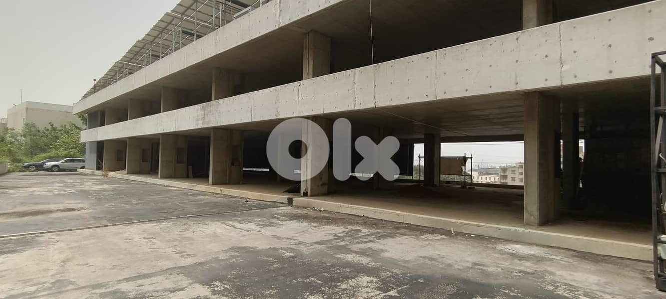 L15119 -Two Floors Showroom For Rent In Tabarja 0