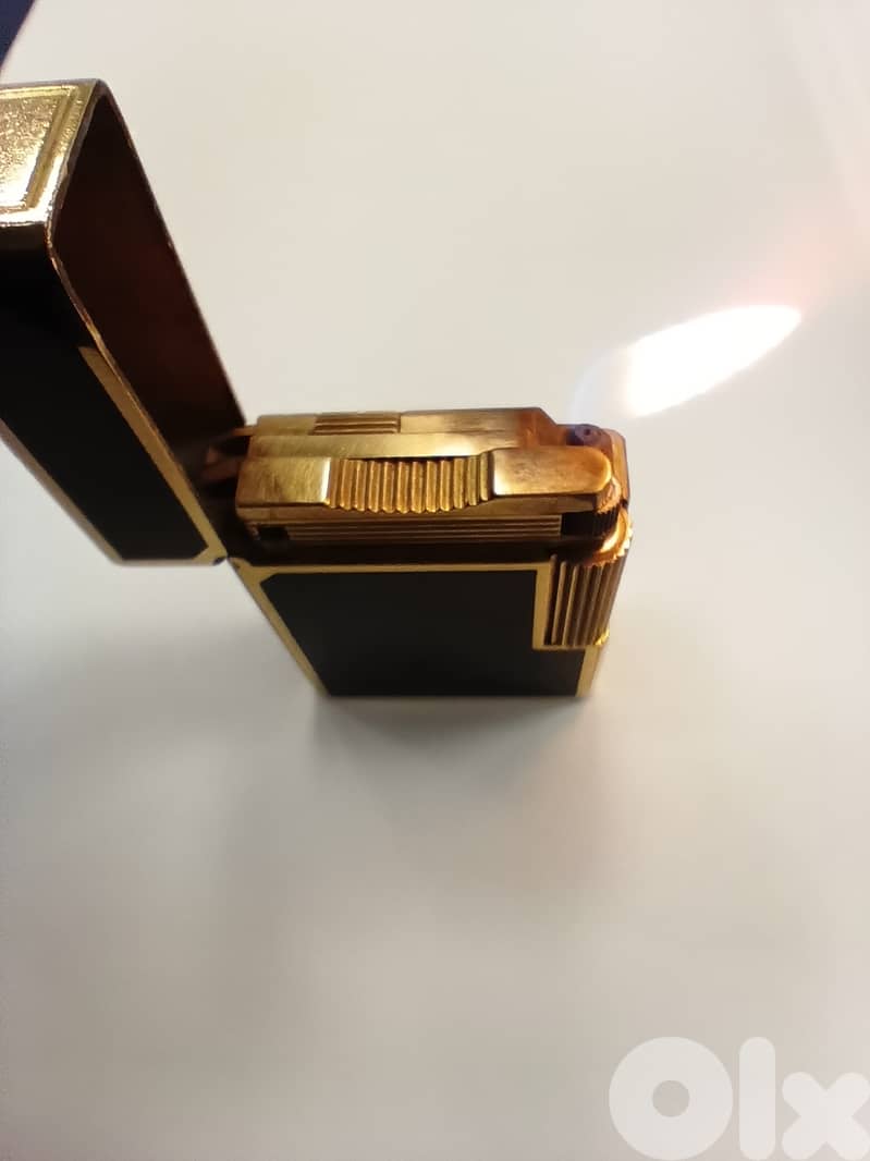 S. T Dupont Lighter. Laque de Chine - Vintage 1