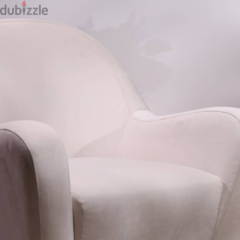 Two Fortuna Armchairs 1