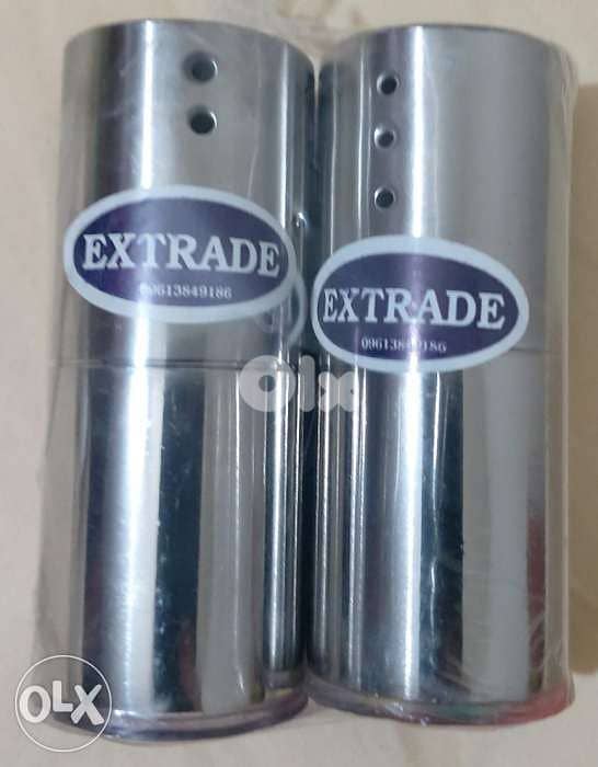 Salt and Pepper shakers 0