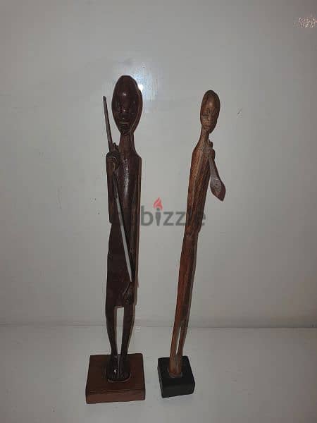 wooden african statues couple 0