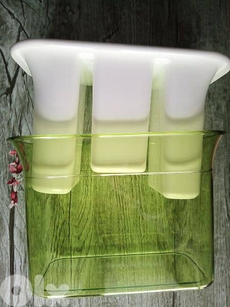 مشكات مرتبة للملاعق والسكاكين 1