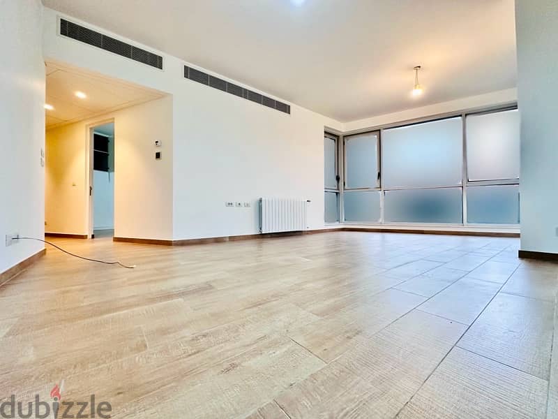 3 bedrooms For Rent In Hamra | شقة للايجار في الحمرا 0