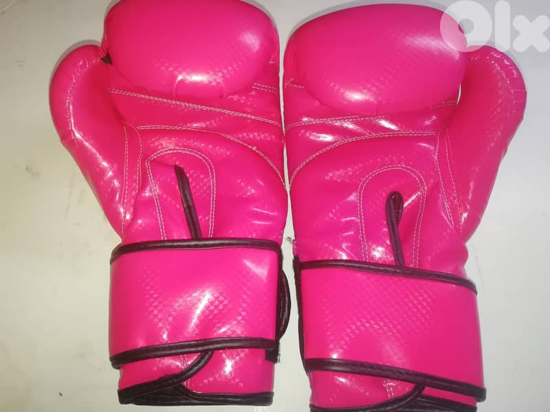 boxing gloves 1