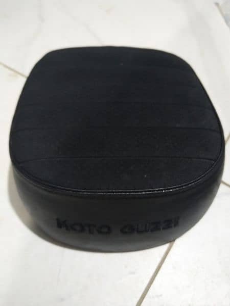 Bmw seat and Harley Davidson honda suzuki piaggio aprilia hero 6