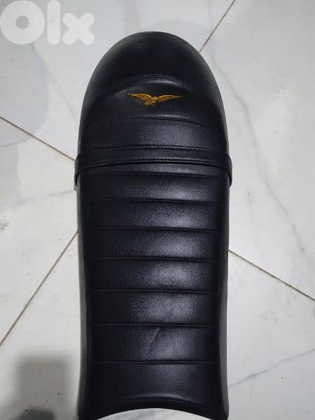 Bmw seat and Harley Davidson honda suzuki piaggio aprilia hero 9