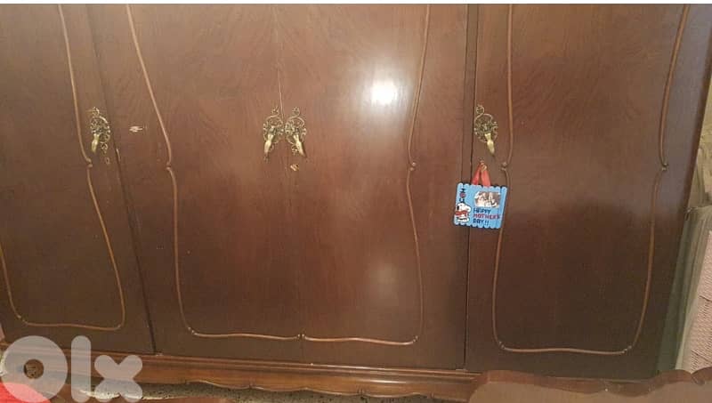 غرفه  نوم  انتيكه تختين مفرد ونصف 1