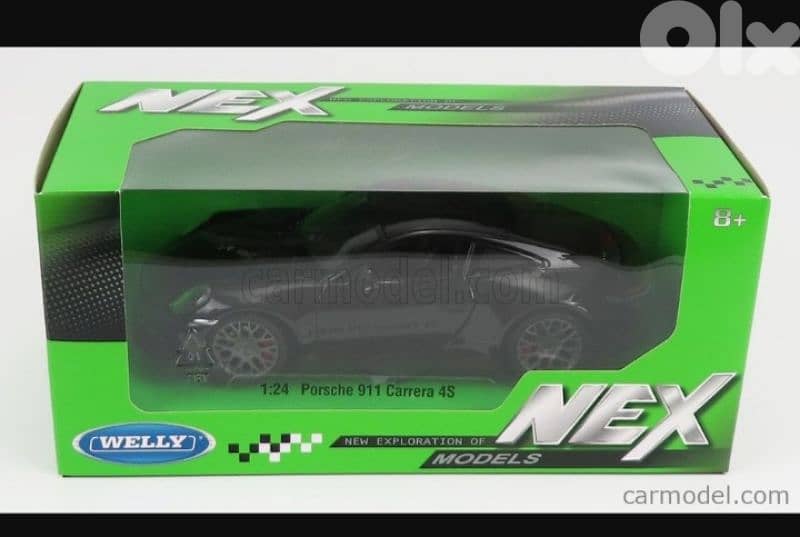 Porsche 911 (992) Carrera 4S 2020 diecast car model 1:24. 4