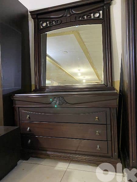 أوضة نوم خشب شغل (KABALAN HOME) مستعملة بحاله ممتازه 4