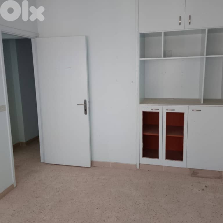 30 Sqm | Office For Rent In Achrafieh 0