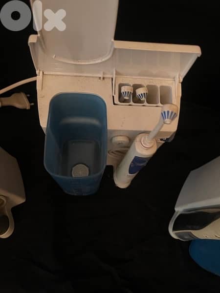 BRAUN Oral B water floss and tooth brush 9