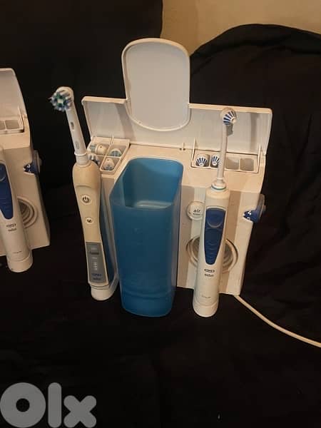 BRAUN Oral B water floss and tooth brush 13