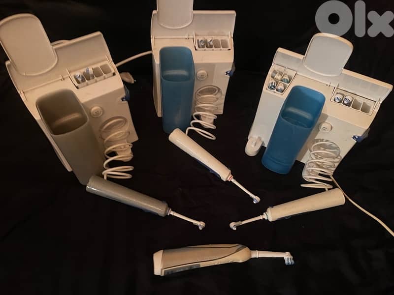 BRAUN Oral B water floss and tooth brush 14