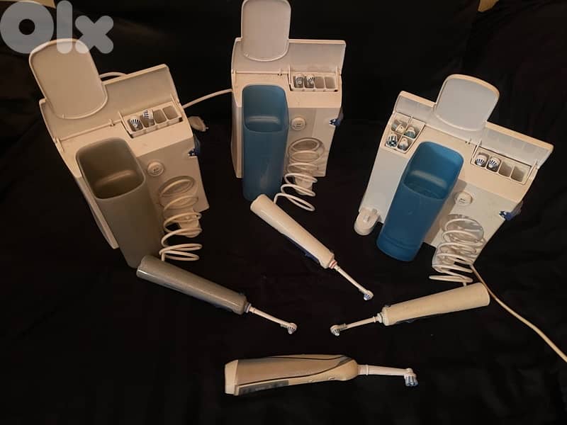 BRAUN Oral B water floss and tooth brush 17