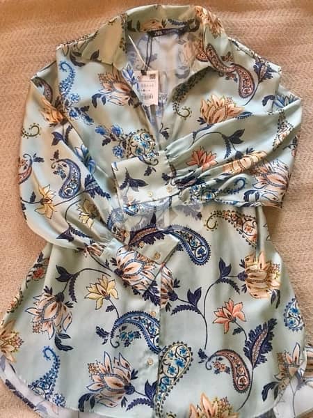 New ZARA  green floral blouse medium size 1