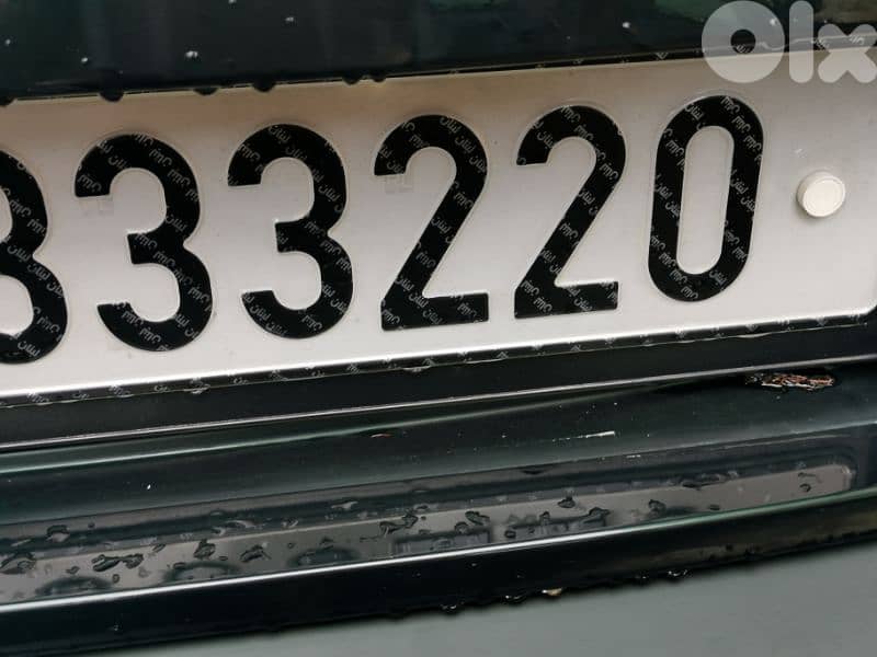 Special VIP plates Y-333220 Beirut for $ 2,500.  whatsapp 70 333220 0