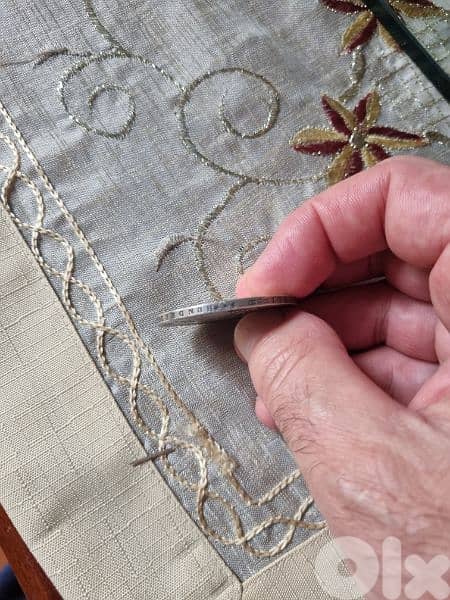 A silver old coin 7 dollars the gram 4