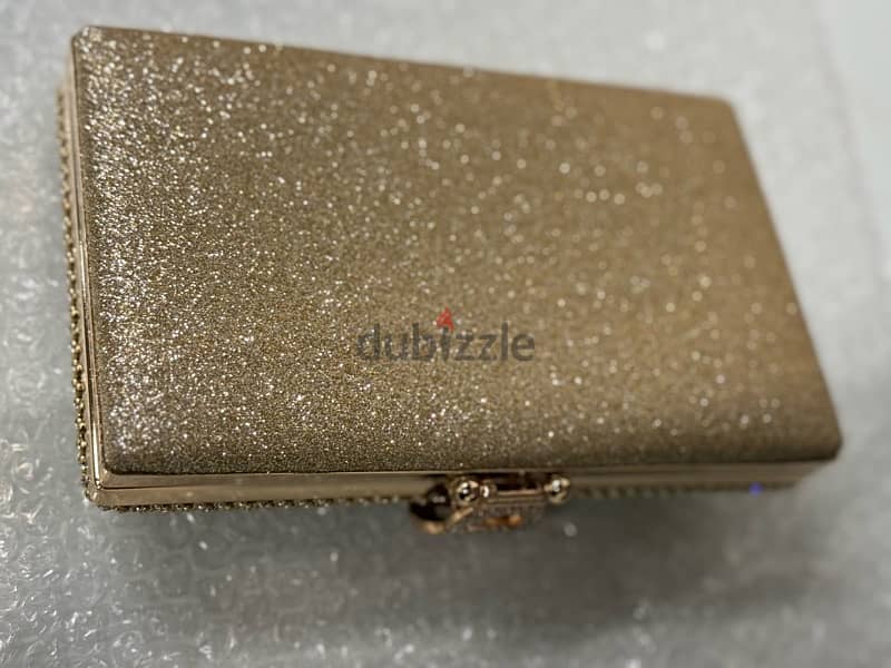 Hand and showlder bag; gold color and high quality. sac 7