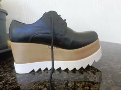 shoes 10$ super clean
