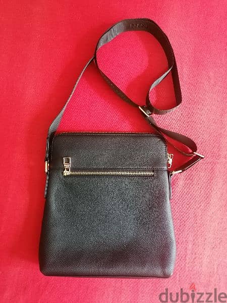 Louis Vuitton men's leather bag 2