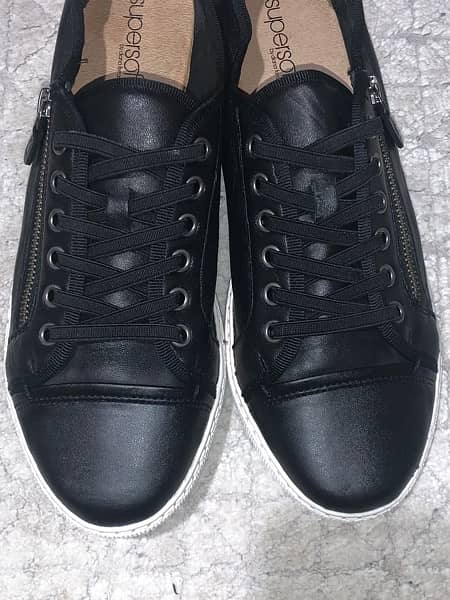 original black leather sneakers 7