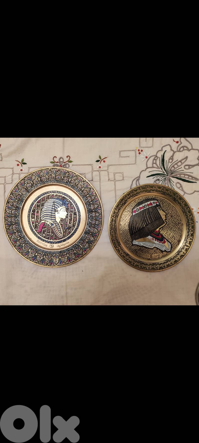 Decorative souvenirs plates 0