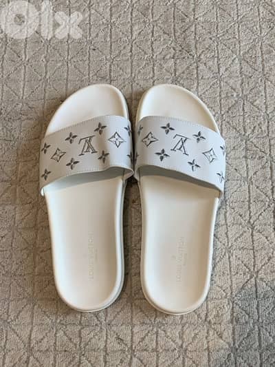 Louis Vuitton White Monogram Slides
