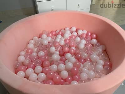 Ball pit