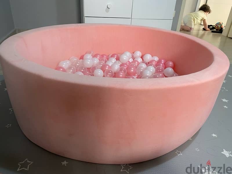 Ball pit 2