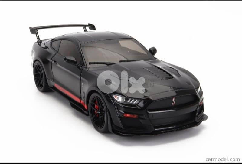 Mustang Shelby GT500 Code Red '22 diecast car model 1;18. 3