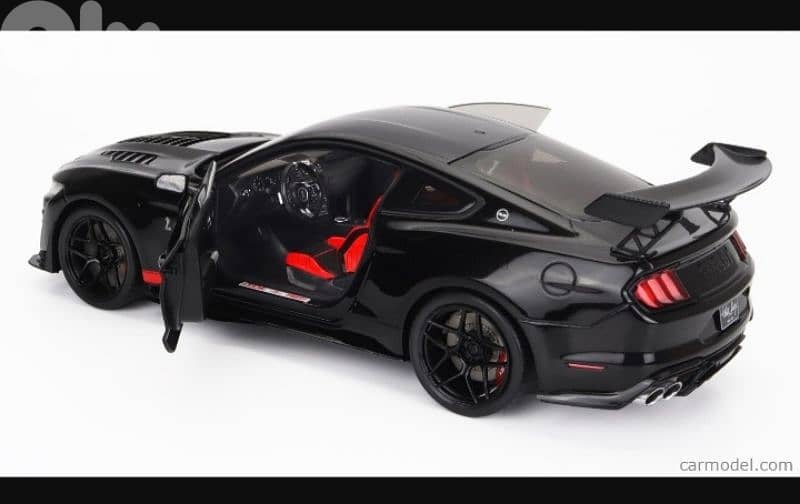 Mustang Shelby GT500 Code Red '22 diecast car model 1;18. 6