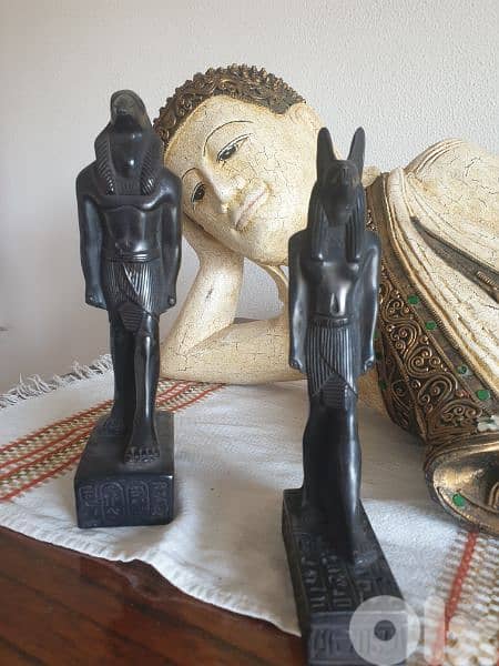 egyptian statues 1