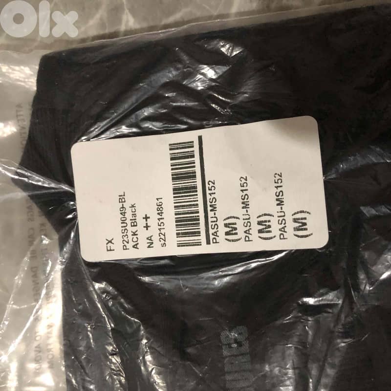 PLEASURES Blow T-Shirt SIZE M 6