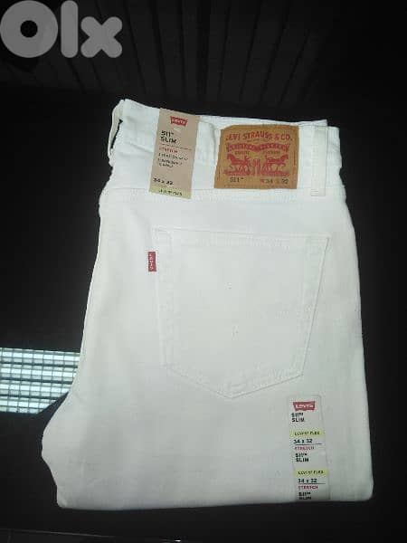 White Original Levi's 501  jeans all  sizes 4
