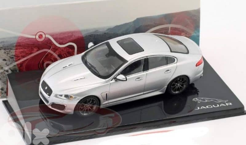 Jaguar XF-R diecast car model 1;43. 0