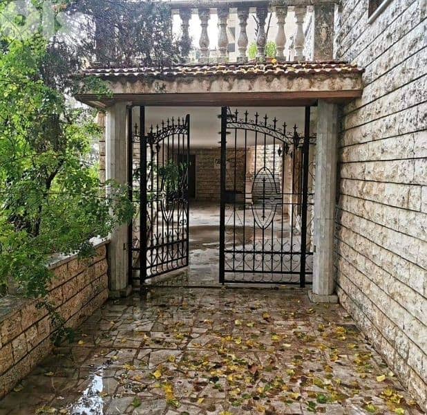 Villa in Rabwe Close to Rabieh 400 sqm + gardens 0