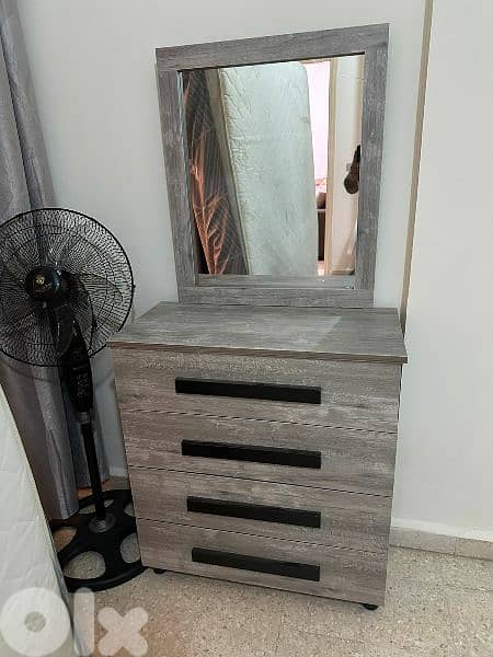 شفنيرة مع مرايا 80 سم 0