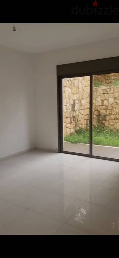 Mtayleb apartment 277 sqm + 72 sqm garden payment facilities Ref#5921