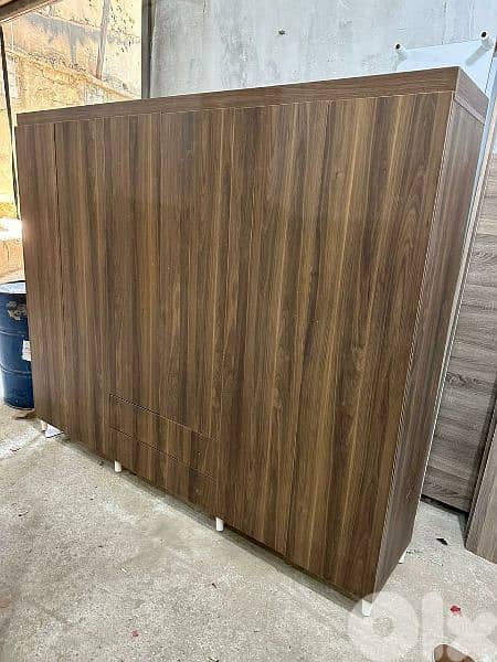 خزنة ست درف 240 سم 0