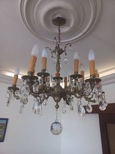 ثريا انتيكا 12, لمبة