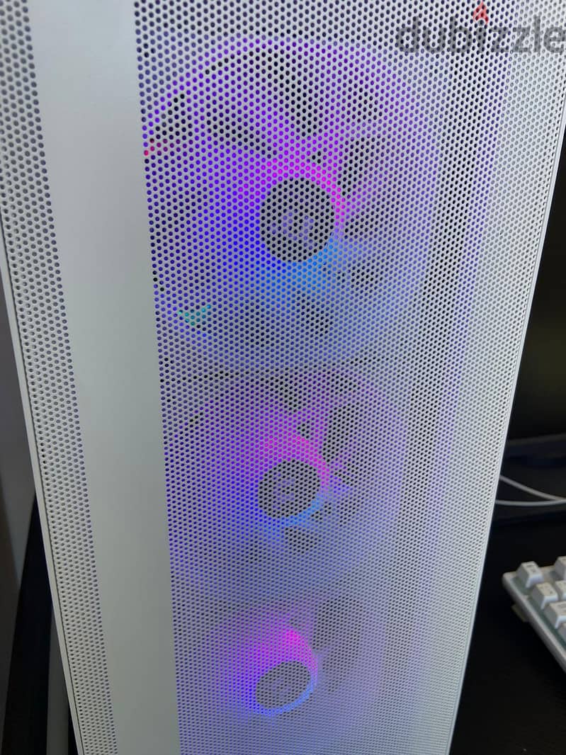 GAMING DESKTOP AMD Ryzen™ 7كومبيوترللالعاب 0